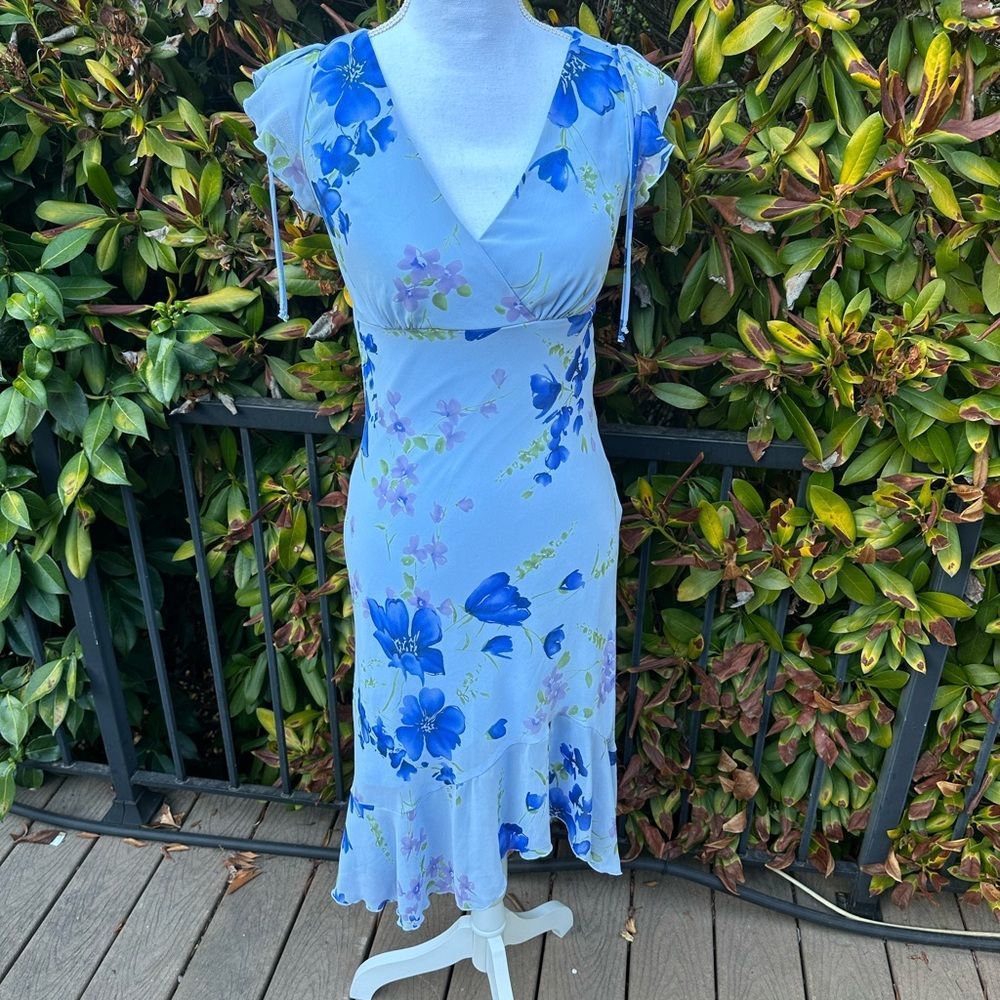 Teeze Me Blue Floral Mini Dress size 3 (small)
